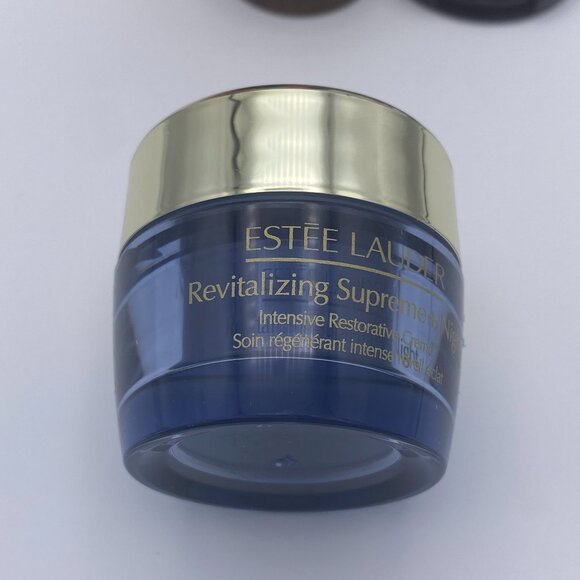 Estee Lauder Beauty gift set- 7pc, Floral Black Bag - Picture 10 of 16